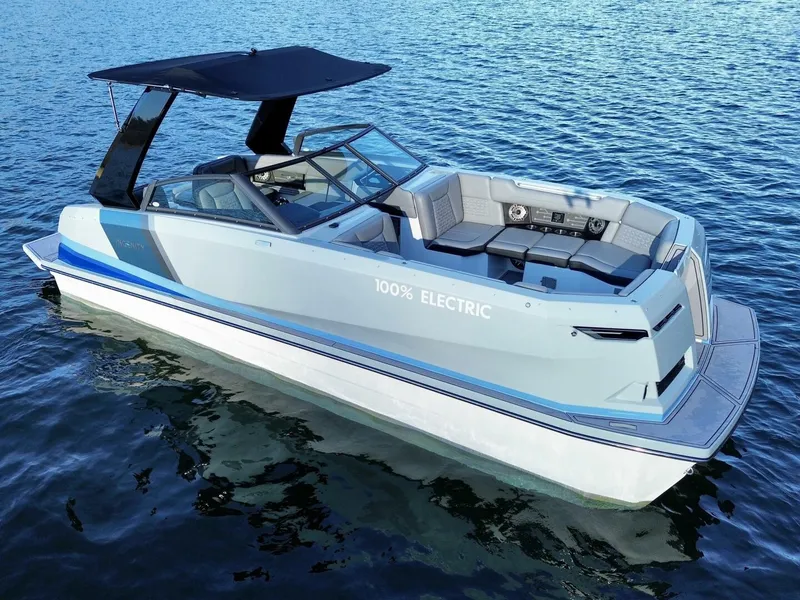 Slide: The Image of Correct Craft Ingenity 23EL2 Electric Boat 2023 - 5945010