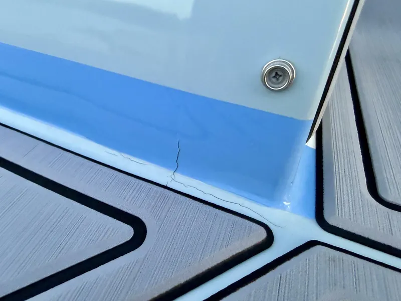 Slide: The Image of Correct Craft Ingenity 23EL2 Electric Boat 2023 - 5945138