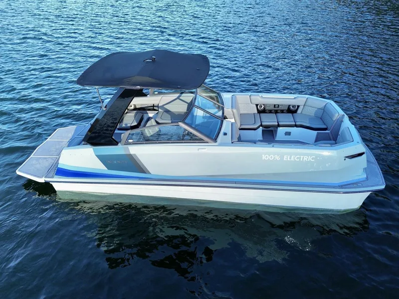Slide: The Image of Correct Craft Ingenity 23EL2 Electric Boat 2023 - 5945011