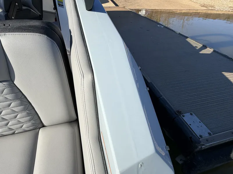 Slide: The Image of Correct Craft Ingenity 23EL2 Electric Boat 2023 - 5945149