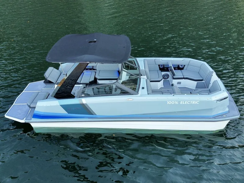 Slide: The Image of Correct Craft Ingenity 23EL2 Electric Boat 2023 - 5945013