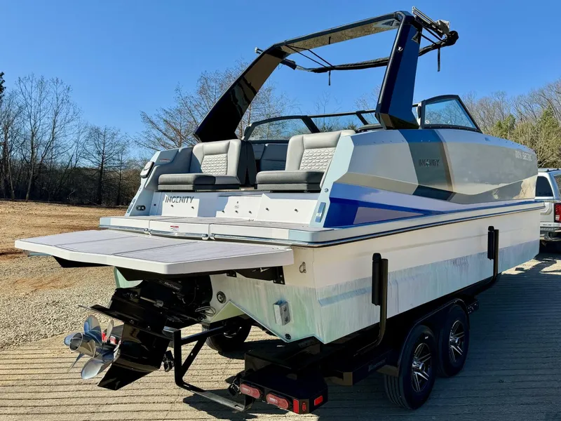 Slide: The Image of Correct Craft Ingenity 23EL2 Electric Boat 2023 - 5945167