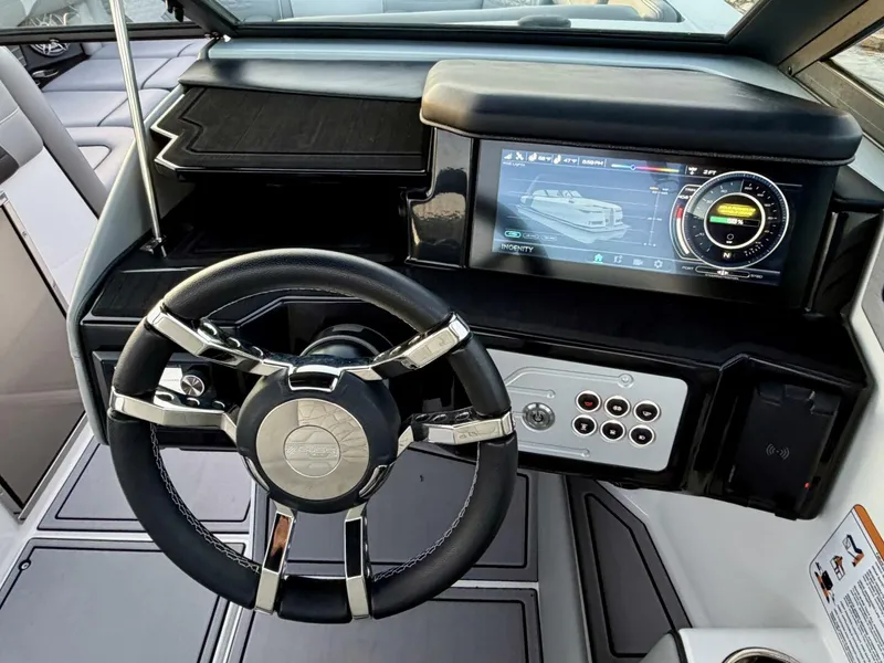 Slide: The Image of Correct Craft Ingenity 23EL2 Electric Boat 2023 - 5945064