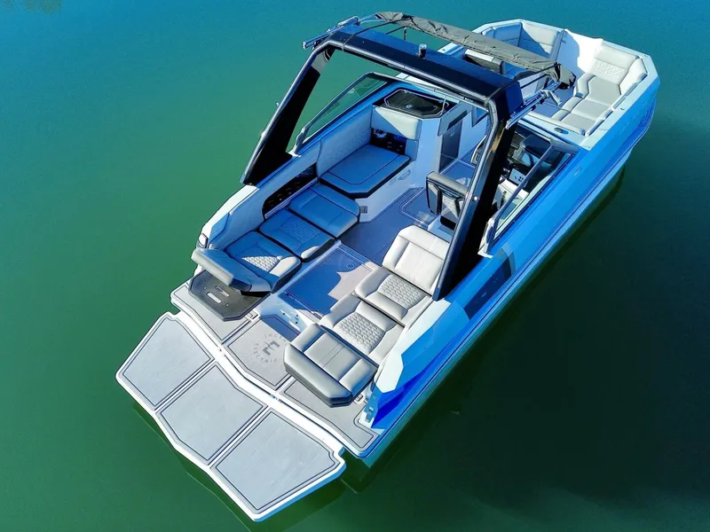 Slide: The Image of Correct Craft Ingenity 23EL2 Electric Boat 2023 - 5945003