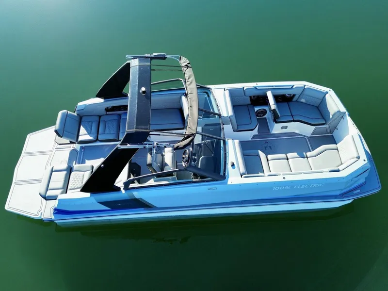 Slide: The Image of Correct Craft Ingenity 23EL2 Electric Boat 2023 - 5945004