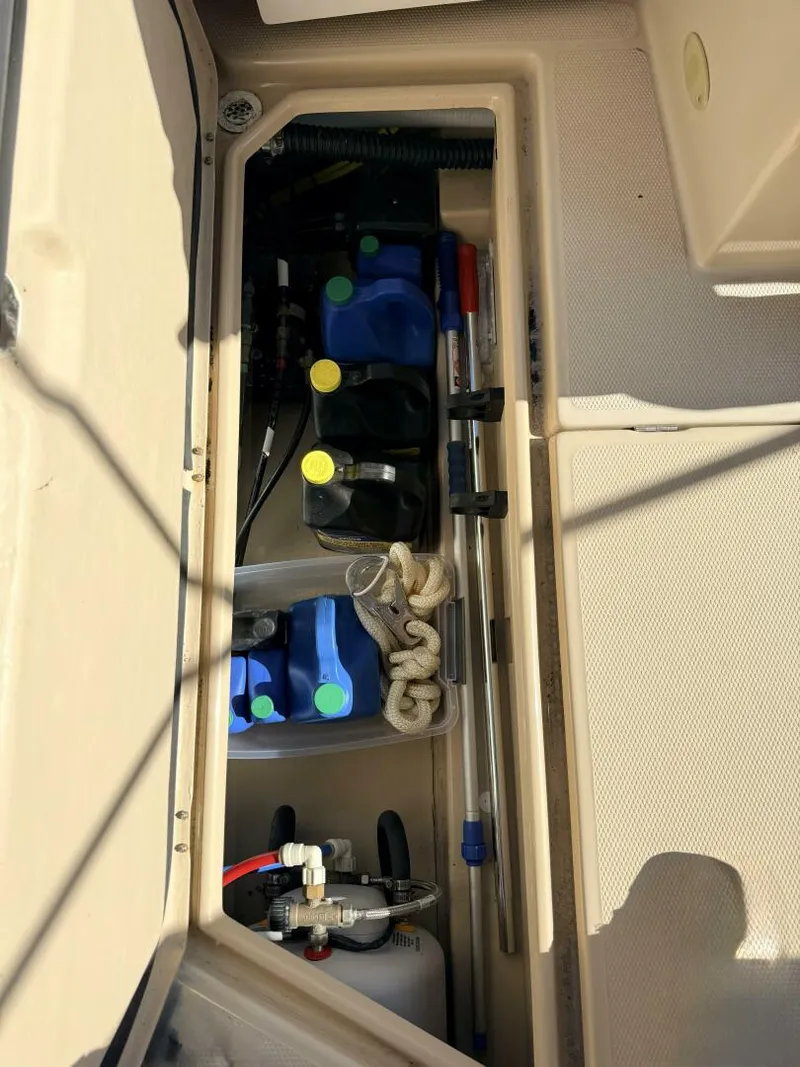 Slide: The Image of Ranger Tug R-25 SC 2016 - 5955825