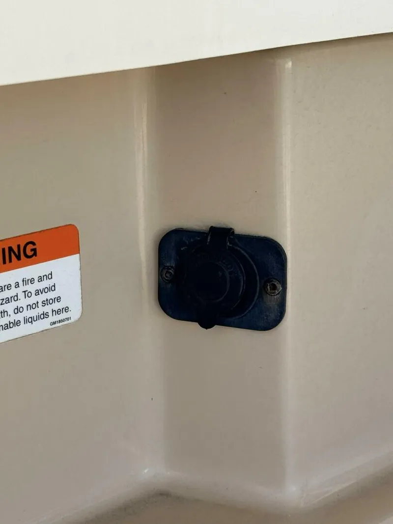 Slide: The Image of Ranger Tug R-25 SC 2016 - 5955833