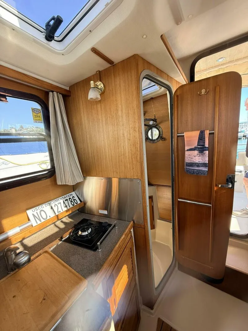 Slide: The Image of Ranger Tug R-25 SC 2016 - 5955900