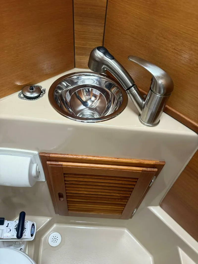 Slide: The Image of Ranger Tug R-25 SC 2016 - 5955904