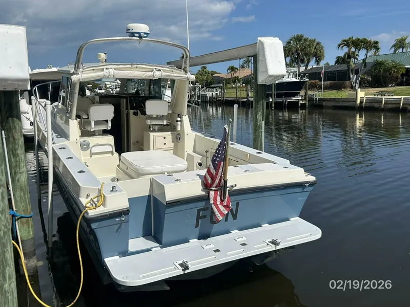 Slide: The Image of 28' Albin aft profile - 5945659