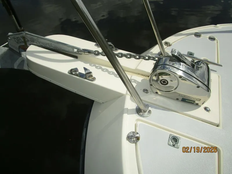 Slide: The Image of 28' Albin anchor windlass2 - 5945661