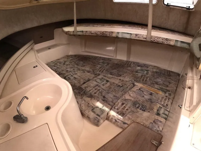 Slide: The Image of Grady-White Gulfstream 232 2001 - 5946378