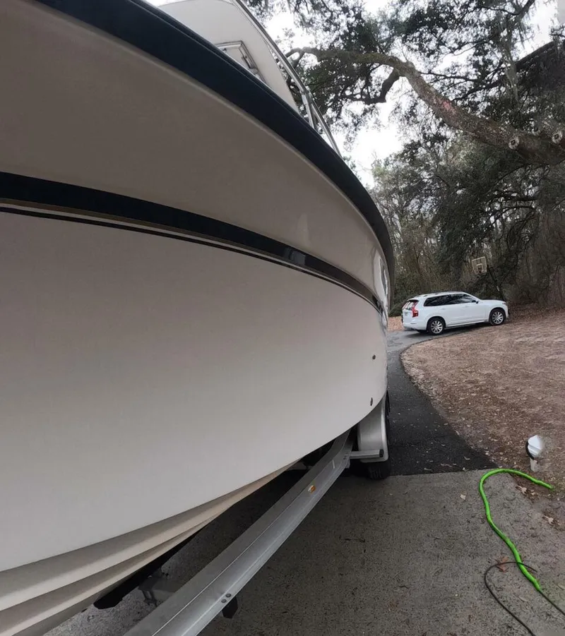 Slide: The Image of Grady-White Gulfstream 232 2001 - 5946352