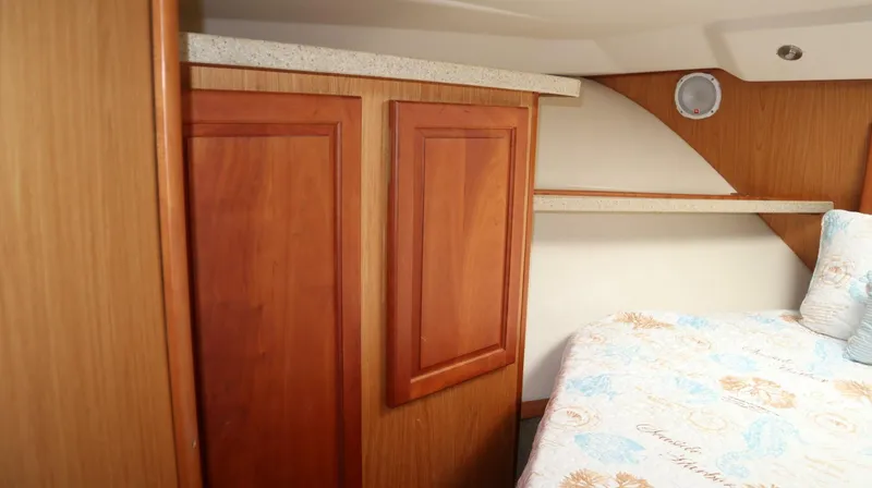 Slide: The Image of Luhrs 38 2005 - 5946469