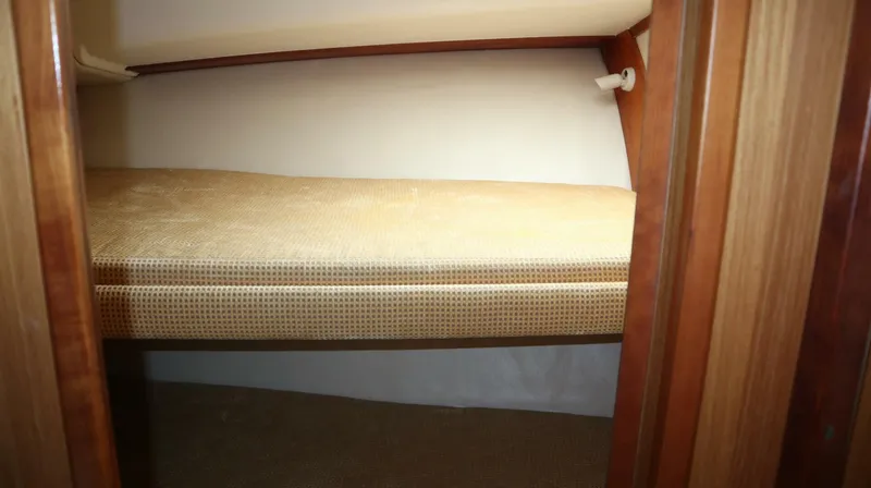 Slide: The Image of Luhrs 38 2005 - 5946475