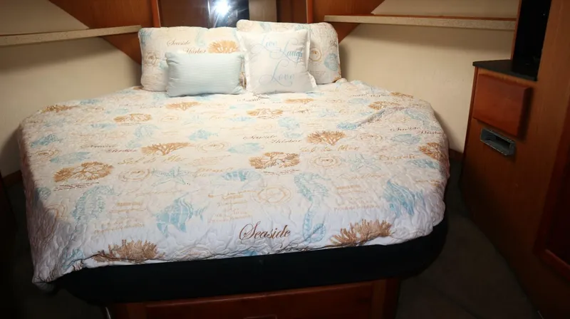 Slide: The Image of Luhrs 38 Convertible 2005 - 5946468