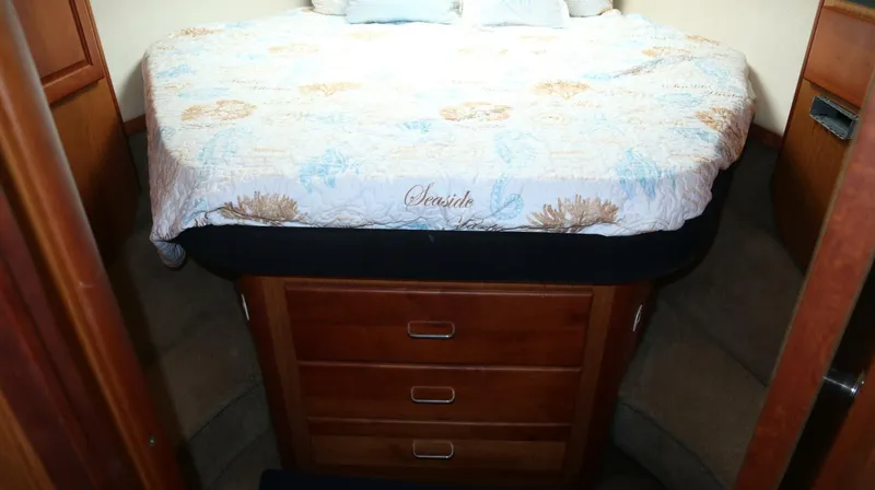 Slide: The Image of Luhrs 38 Convertible 2005 - 5946471