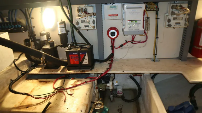 Slide: The Image of Luhrs 38 Convertible 2005 - 5946490