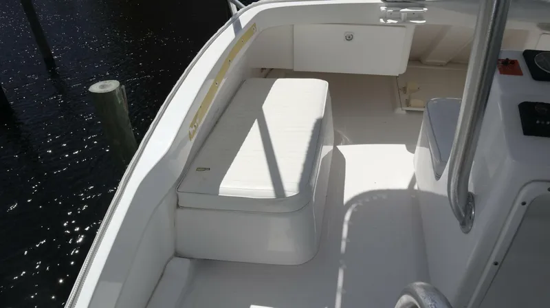 Slide: The Image of Luhrs 38 Convertible 2005 - 5946524