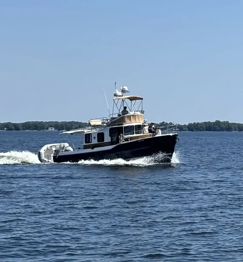 Slide: The Image of Ranger Tug R-31 CB 2023 - 7369149
