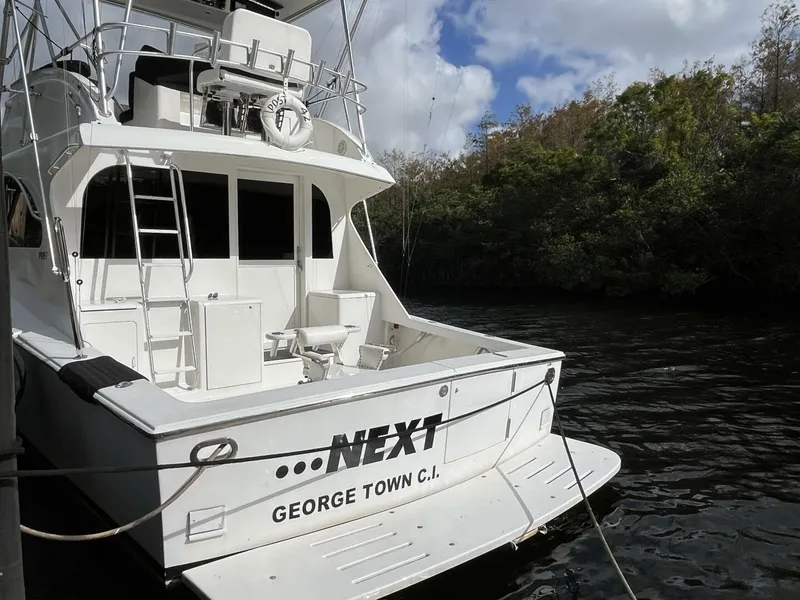 Slide: The Image of Post 42 Convertible 1999 - 5946897