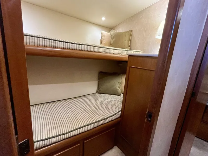 Slide: The Image of Post 42 Convertible 1999 - 5946910