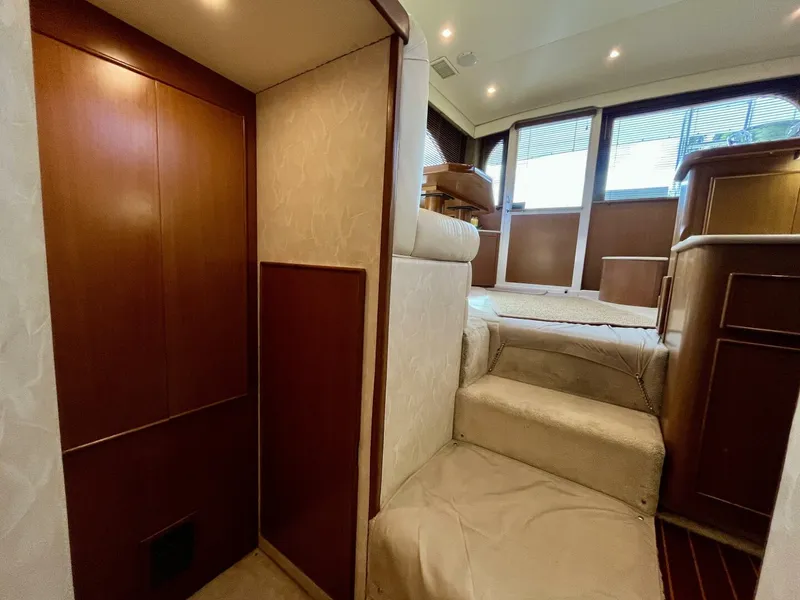 Slide: The Image of Post 42 Convertible 1999 - 5946916