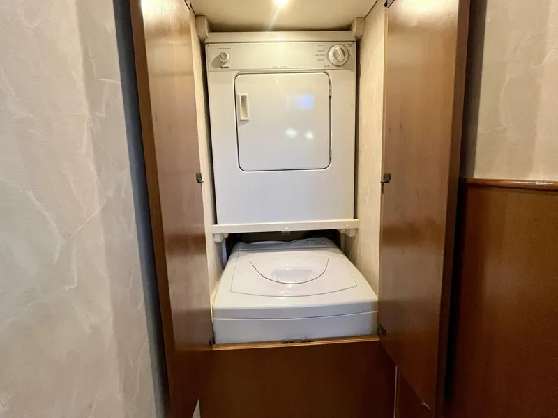 Slide: The Image of Post 42 Convertible 1999 - 5946917