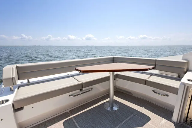 Slide: The Image of Cruisers Yachts 45 Cantius 2018 - 33