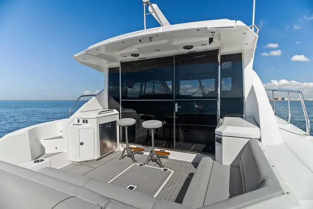 Slide: The Image of Cruisers Yachts 45 Cantius 2018 - 68