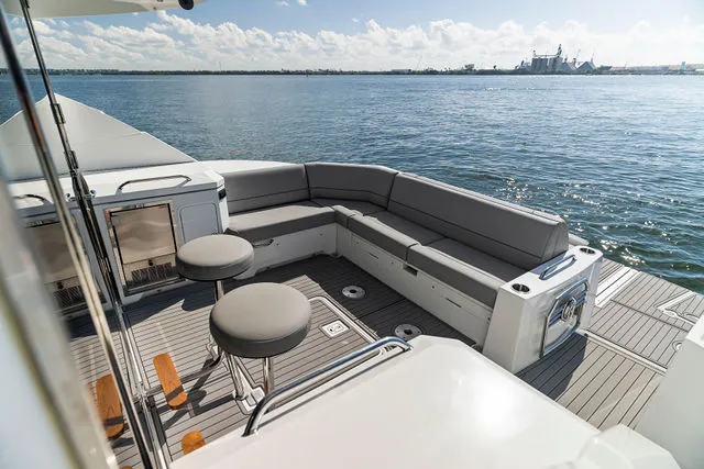 Slide: The Image of Cruisers Yachts 45 Cantius 2018 - 69