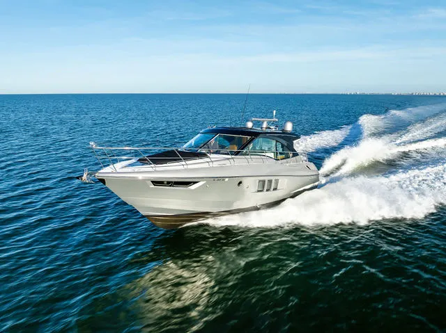 Slide: The Image of Cruisers Yachts 45 Cantius 2018 - 36