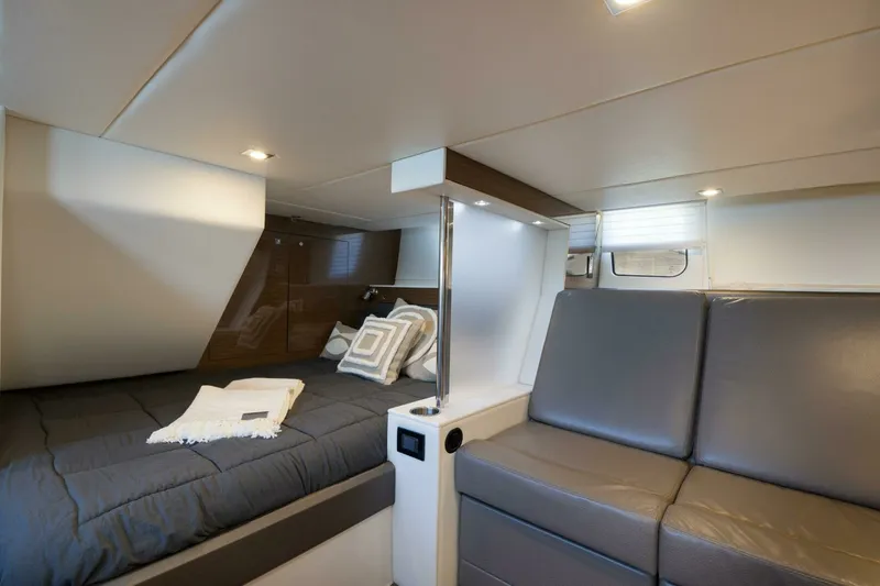 Slide: The Image of Cruisers 45 - Insieme - Stateroom 2018 Cruisers 45 Cantius - Insieme - 7679270