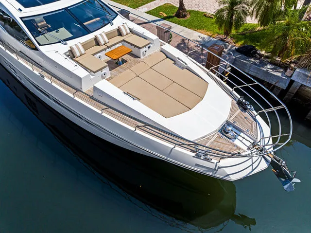 Slide: The Image of Azimut 77S 2019 - 65