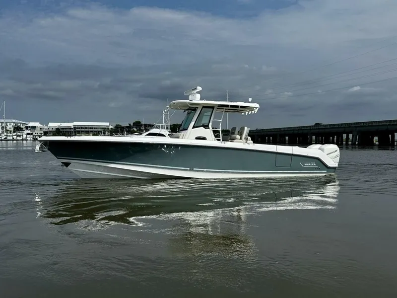 The Image of Boston Whaler 33 BOTTOMS UP -  Exterior 2019 Boston Whaler 33 BOTTOMS UP - 5947349