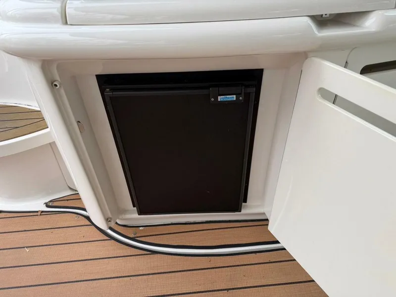 Slide: The Image of Sea Ray 500 Sundancer 2004 - 5947735