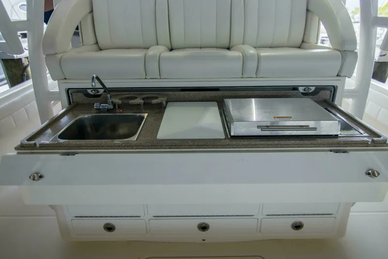 Slide: The Image of Regulator 41 - Miss Megan - Deck Equipment 2021 Regulator 41 Center Console Miss Megan - 7654002