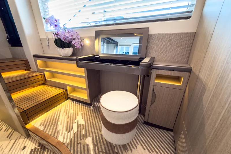 Slide: The Image of Galeon 620 FLY 2026 - 7522539
