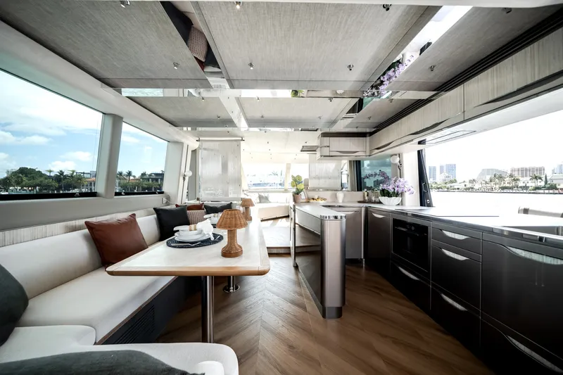Slide: The Image of Galeon 620 FLY 2026 - 6107188