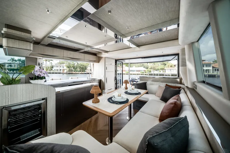 Slide: The Image of Galeon 620 FLY 2026 - 6107191