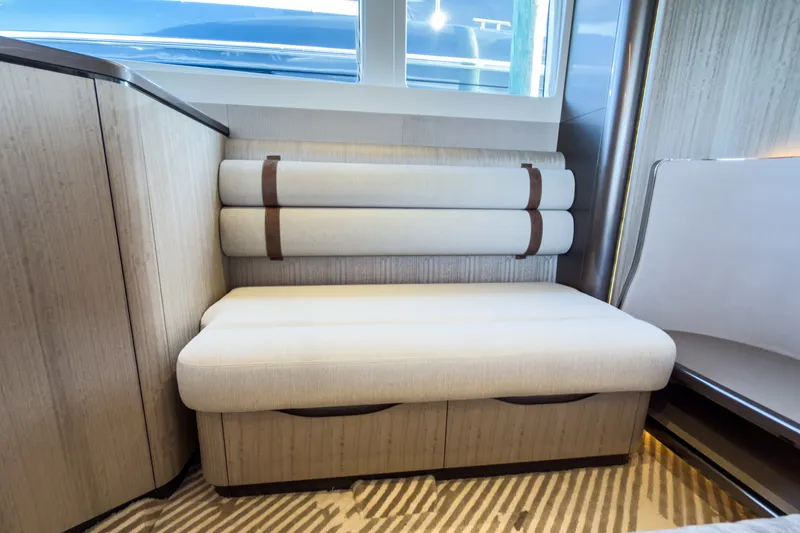 Slide: The Image of Galeon 620 FLY 2026 - 7522536