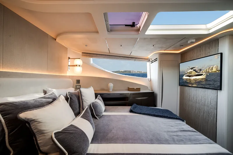 Slide: The Image of Galeon 620 FLY 2026 - 6107198
