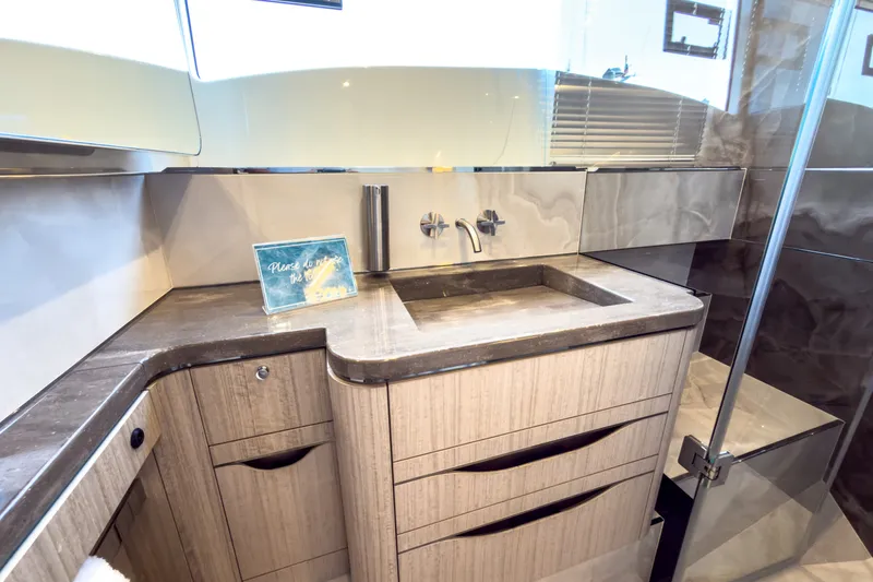 Slide: The Image of Galeon 620 FLY 2026 - 7522543