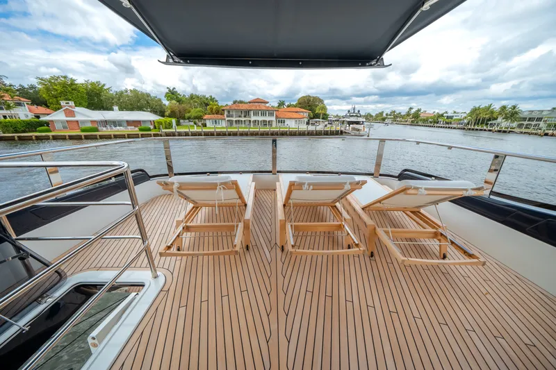 Slide: The Image of Galeon 620 FLY 2026 - 6107211