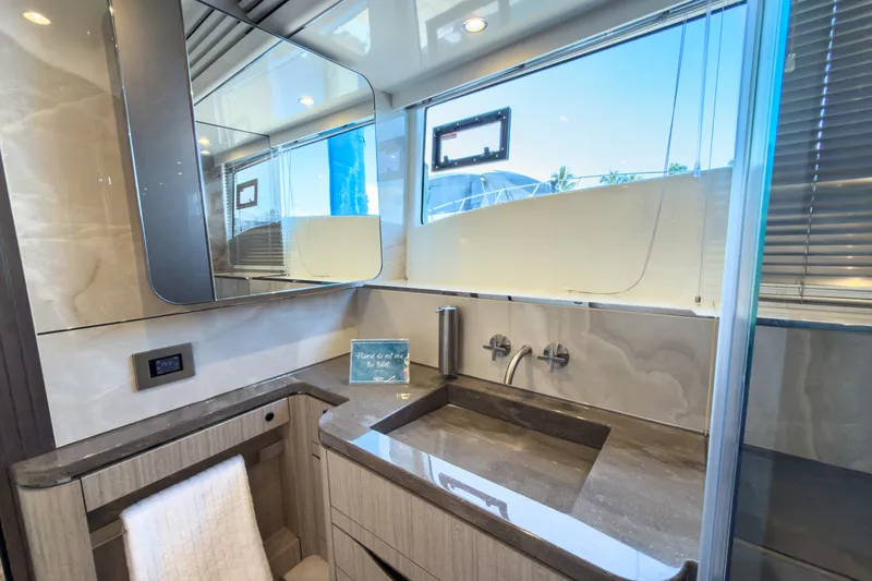 Slide: The Image of Galeon 620 FLY 2026 - 7522544