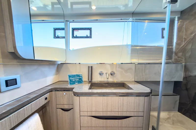 Slide: The Image of Galeon 620 FLY 2026 - 7522545