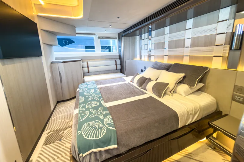 Slide: The Image of Galeon 620 FLY 2026 - 7522541