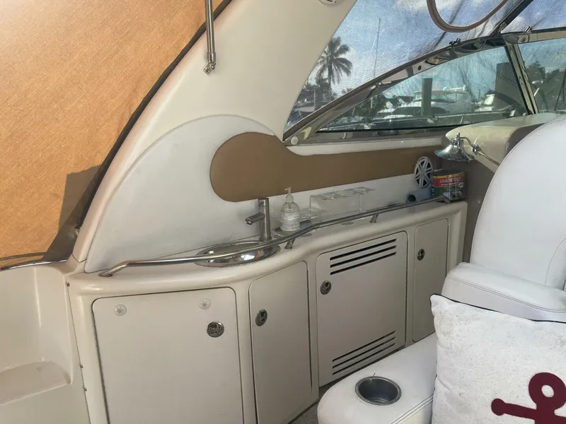 Slide: The Image of Sea Ray 410 Express Cruiser 2003 - 5949016