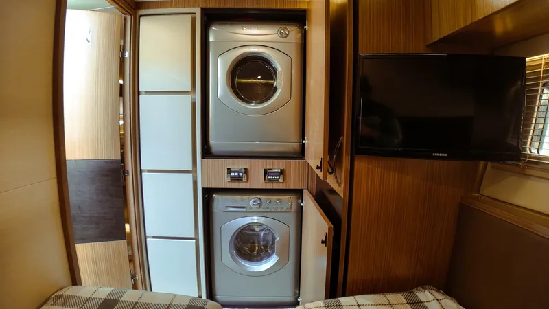 Slide: The Image of Sea Ray L590 Fly 2016 - 5975618