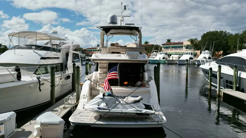 Slide: The Image of Sea Ray L590 Fly 2016 - 7676415